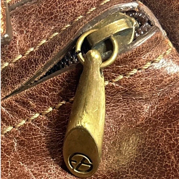 Francesco Biasia Leather Handbag Weathered Chocolate Brown Brass Hardware